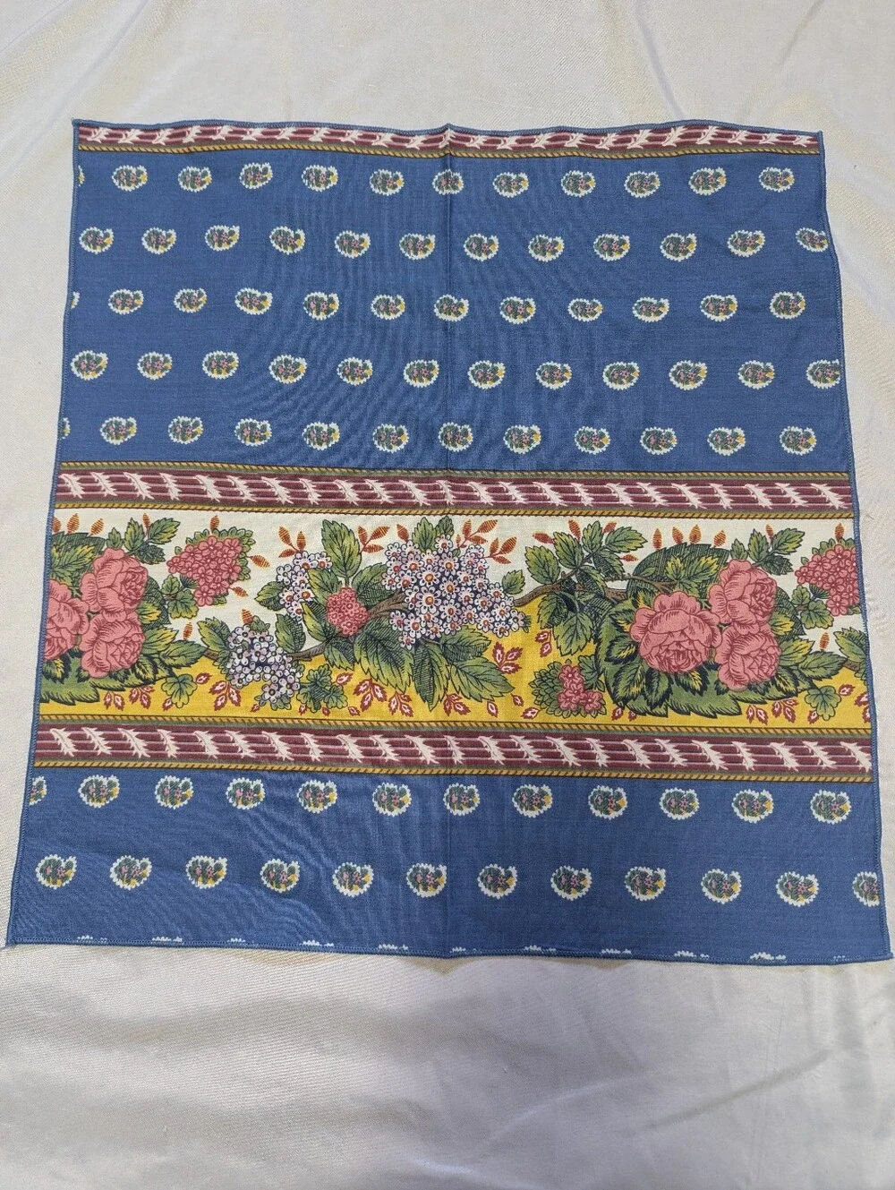 Set Of 5 Vintage Floral Prairie Cottagecore Granny Fabric Napkins 16.5